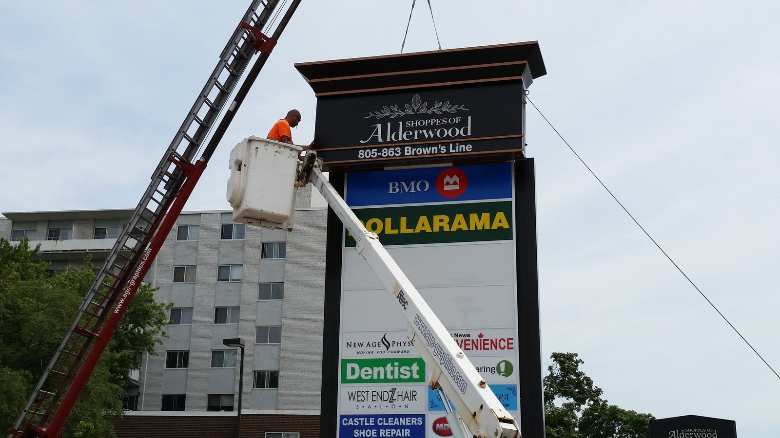 professional sign installation process result - Custom Sign Installation 101